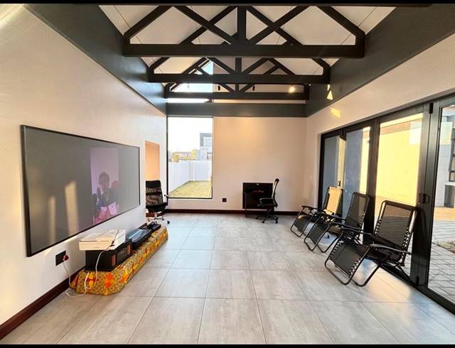 4 BEDROOM HOUSE FOR SALE IN MIDSTREAM MEADOWS